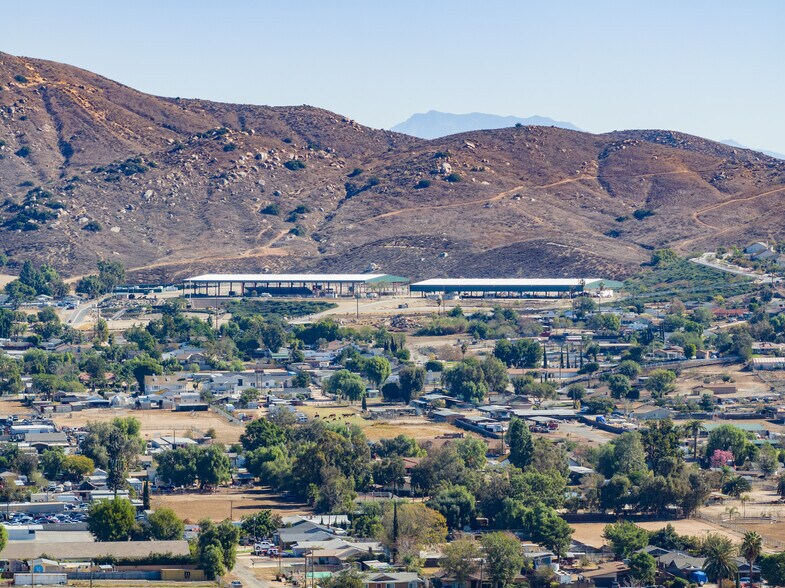 More Photos Of 1100 6th St, Norco Land For Sale