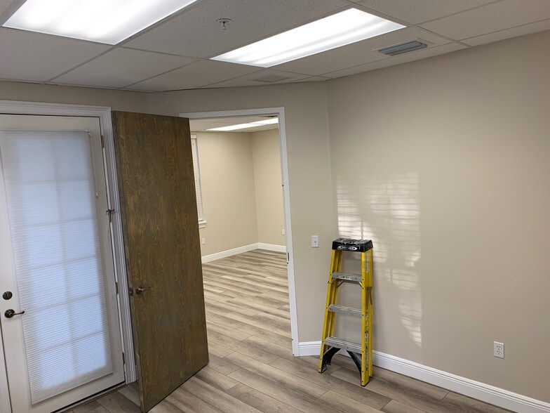 More Photos Of 1579-1591 Lake Baldwin Ln, Orlando Office Residential For Sale