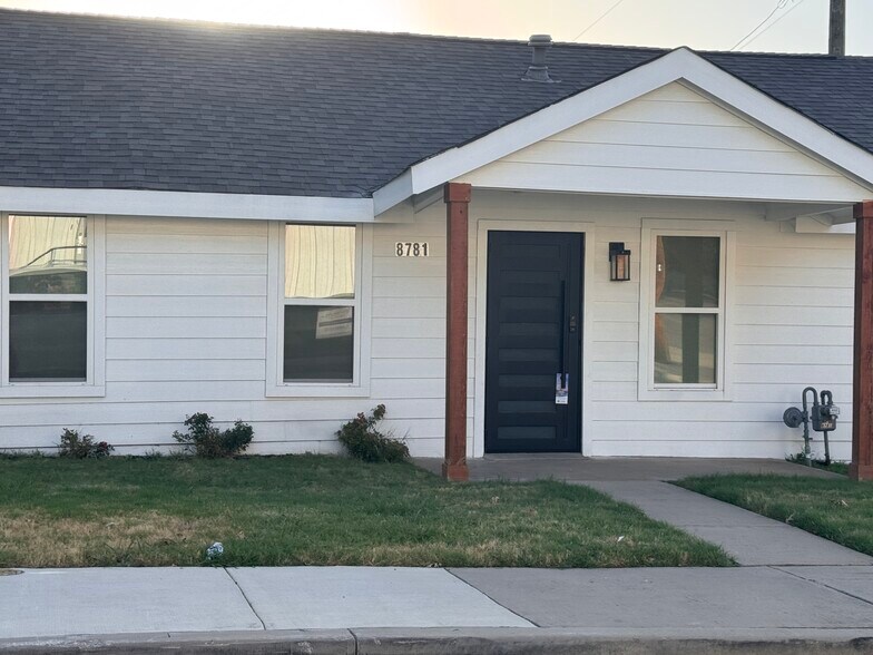 More Photos Of 8781 3rd St, Frisco Medical For Lease