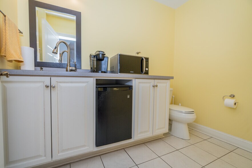 More Photos Of 262-268 Broadway, Saratoga Springs Office Residential For Sale