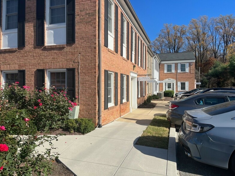 More Photos Of 3231-3233 Superior Ln, Bowie Medical For Sale