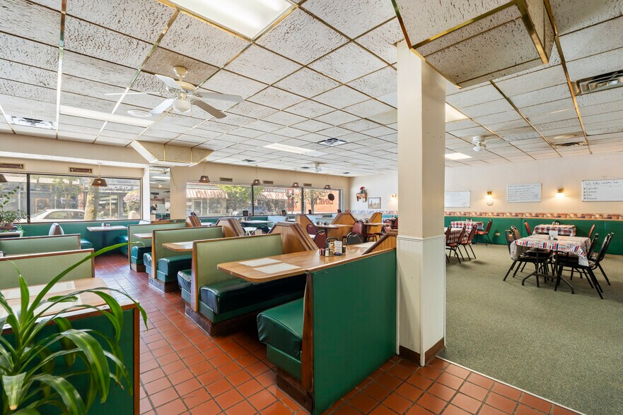 More Photos Of 32-34 Main St, Perry Restaurant For Sale