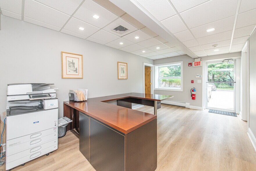 More Photos Of 631 E Palisades Ave, Englewood Cliffs Office For Sale
