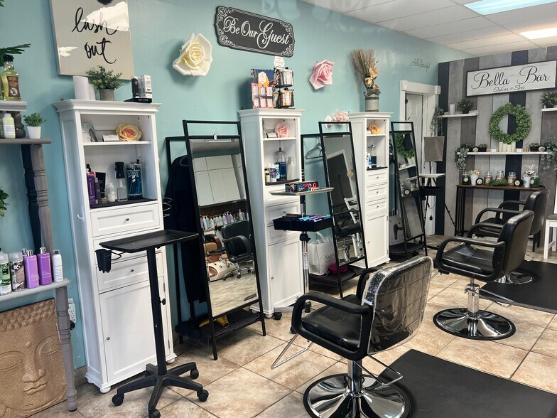 More Photos Of 1302 Monmouth Rd, Mount Holly Storefront Retail Office For Lease