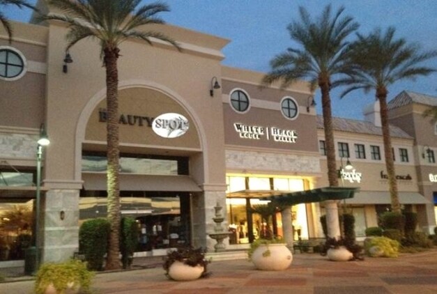 More Photos Of Private Offices, Mesa General Retail For Lease