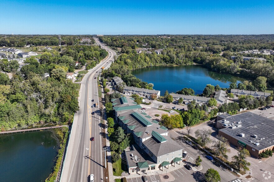 More Photos Of 800-816 N Walnut Pl, Chaska Apartments For Lease