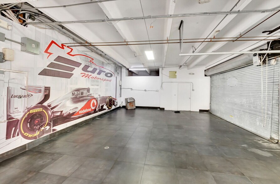 More Photos Of 925 W Broward Blvd, Fort Lauderdale Auto Dealership For Lease