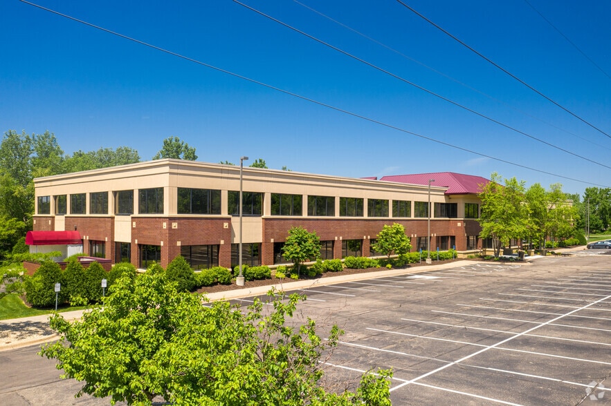 More Photos Of 860 Blue Gentian Rd, Eagan Unknown For Lease