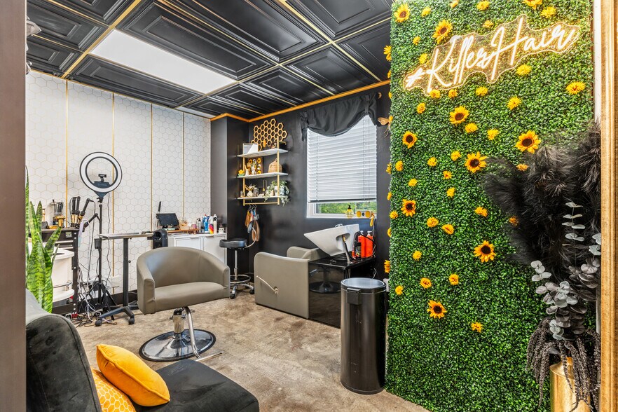 More Photos Of 335 Morganza Rd, Canonsburg Freestanding For Lease