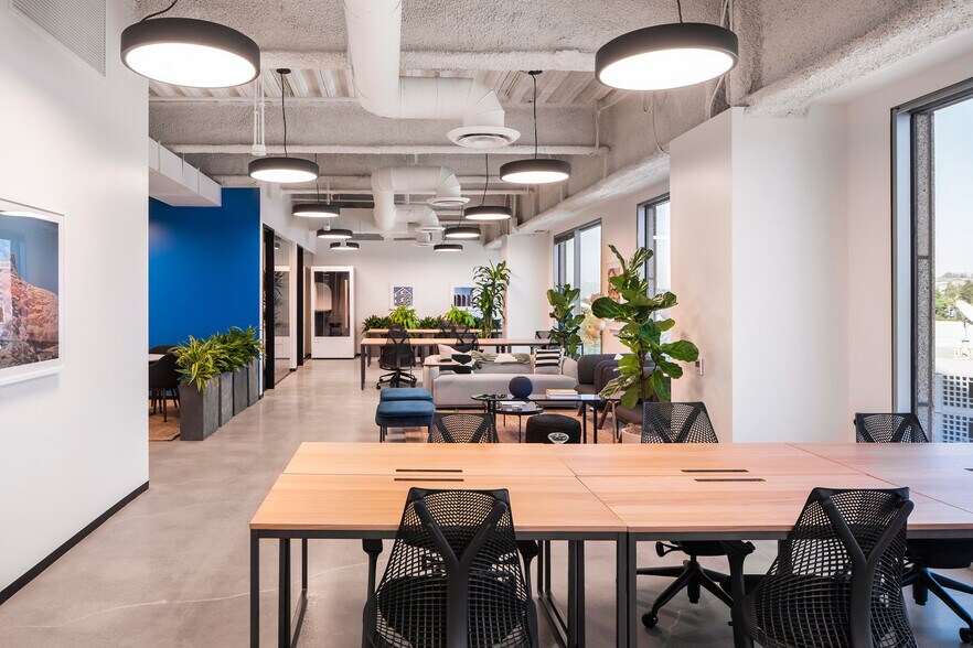 More Photos Of 1881 Page Mill Rd, Palo Alto Coworking Space