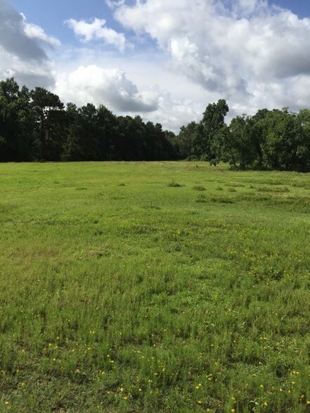 More Photos Of 14945 Wiggins Rd, Conroe Industrial For Sale