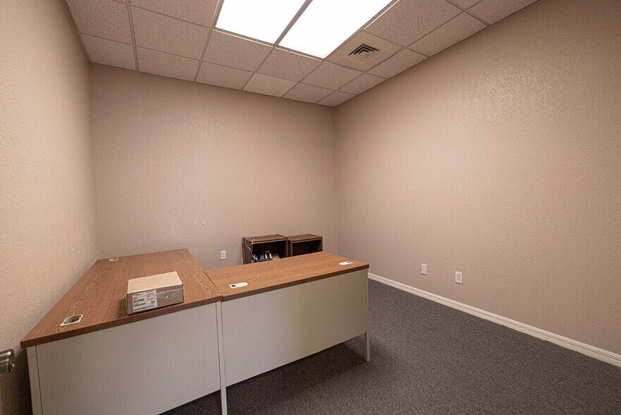 More Photos Of 5608 SE 113th St, Belleview Office For Lease