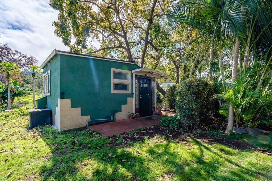 More Photos Of 3135 Lower Kula Rd, Kula Storefront Retail Office For Sale