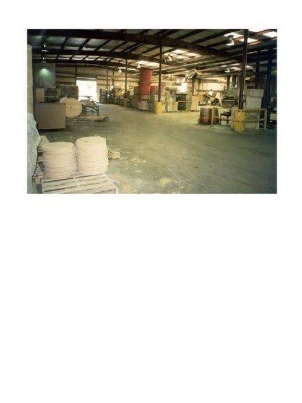 More Photos Of 275 Helenwood Detour Rd, Helenwood Manufacturing For Sale