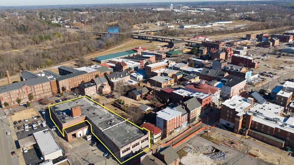 More Photos Of 113 W Bank St, Petersburg Warehouse For Sale