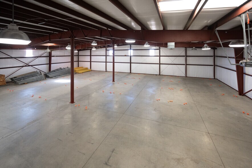 More Photos Of 93696 Highway 70, Chilcoot Warehouse For Lease