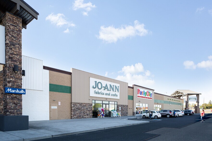 More Photos Of 1020 N Stratford Rd, Moses Lake Unknown For Lease