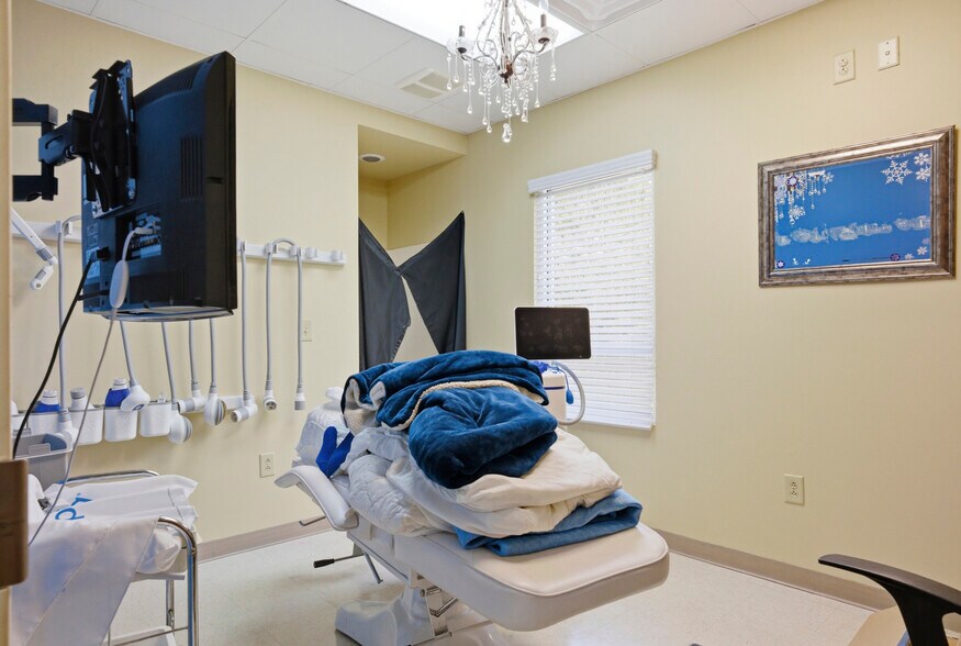 More Photos Of 2356 John Smith Rd, Fayetteville Medical For Lease