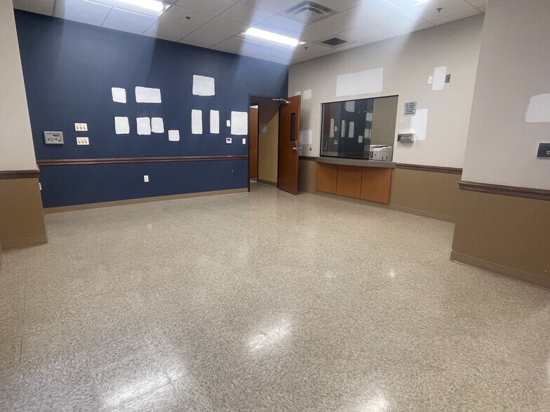 More Photos Of 630 Maplewood Dr, Jupiter Medical For Lease