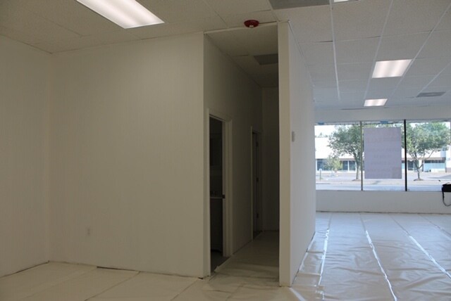 More Photos Of 6133 Jericho Tpke, Commack Storefront For Lease