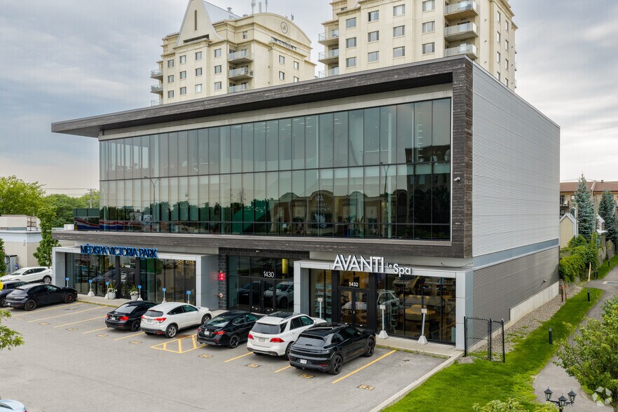 More Photos Of 1428-1432 Boul Saint-Martin O, Laval Office For Sale