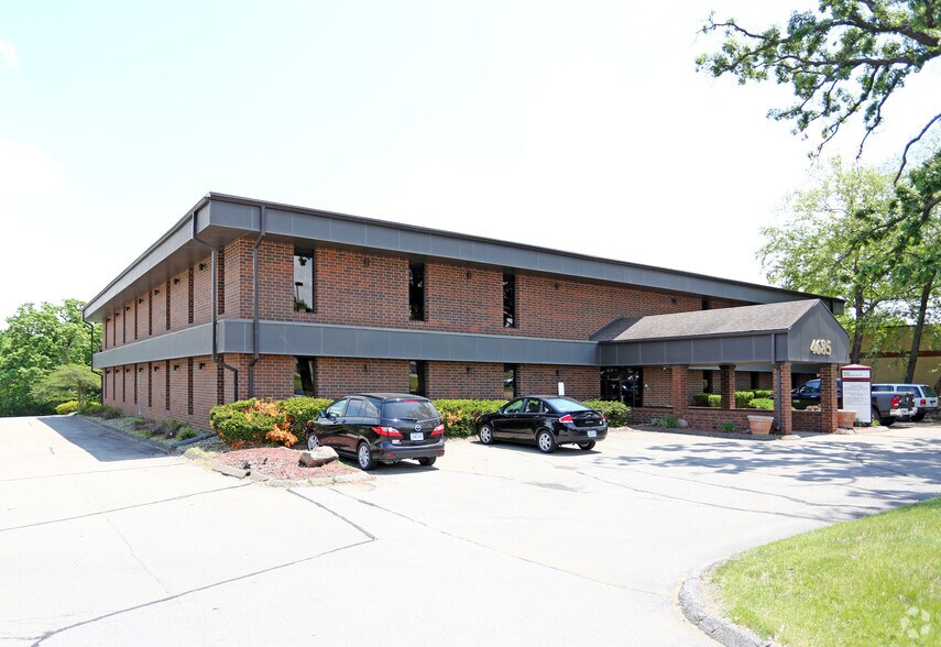 More Photos Of 4685 Merle Hay Rd, Des Moines Office For Lease
