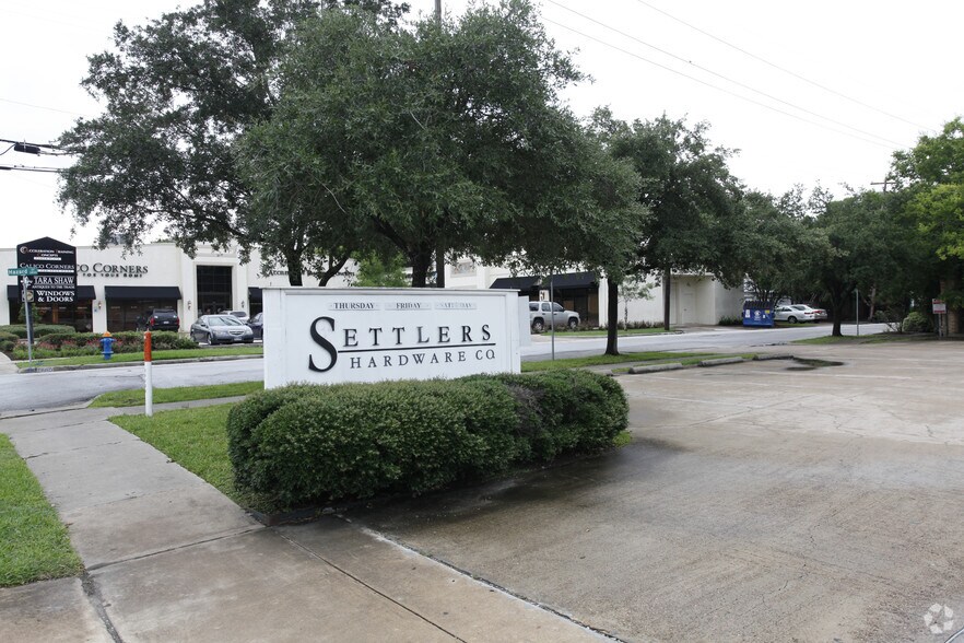 More Photos Of 1901 W Alabama St, Houston Freestanding For Sale