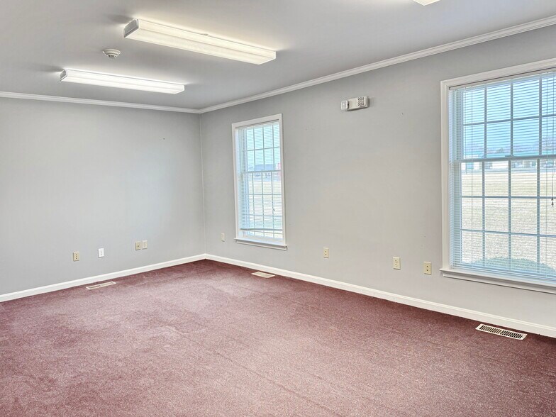 More Photos Of 18119 N Sussex Hwy, Bridgeville Office For Lease