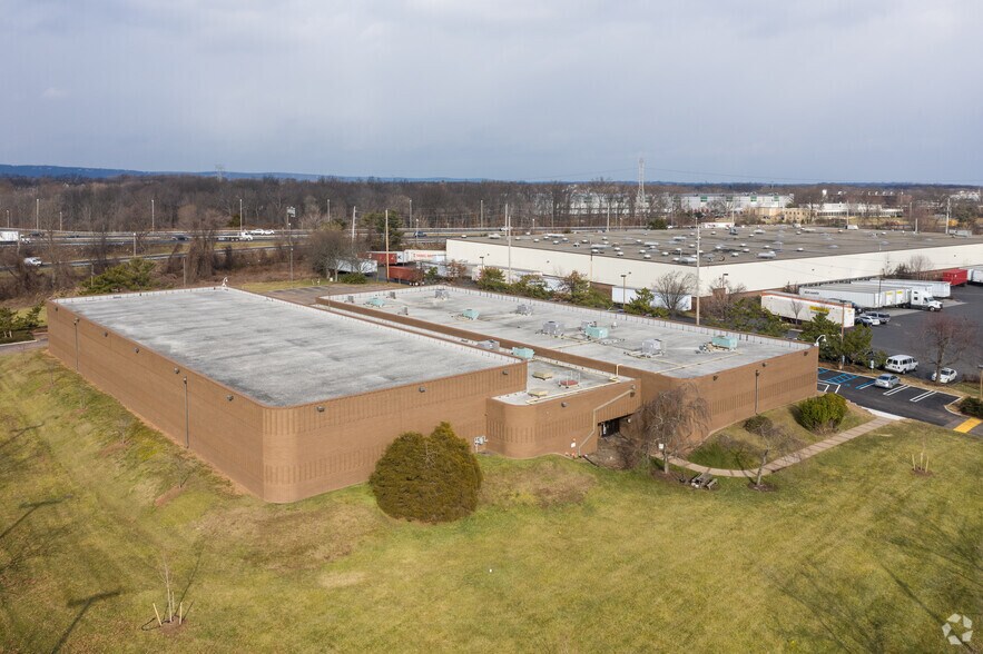 More Photos Of 2 Corporate Pl, Piscataway Warehouse For Sale