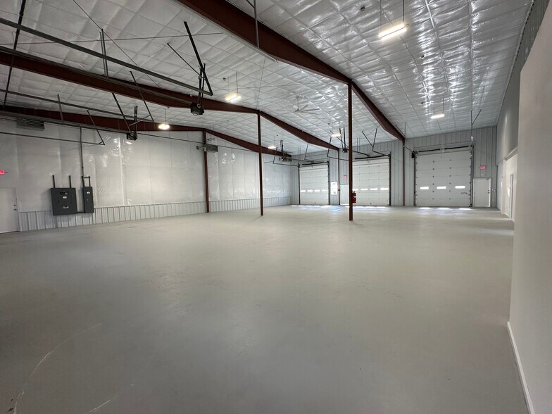 More Photos Of 226 Norwich Rd, Plainfield Industrial For Sale