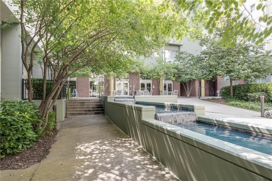 More Photos Of 620 Glen Iris Dr, Atlanta Apartments For Sale