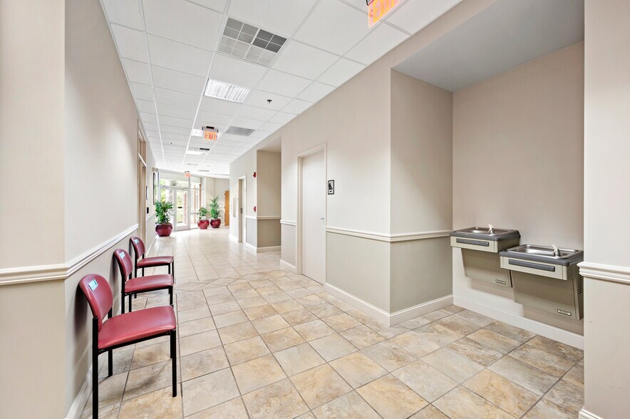 More Photos Of 1470 Tobias Gadson Blvd, Charleston Loft Creative Space For Sale