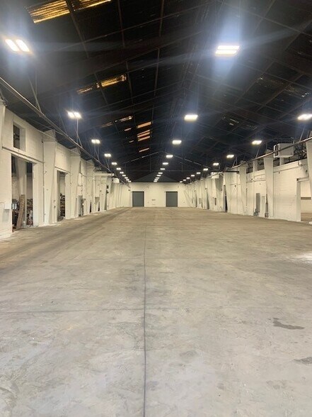 More Photos Of 650 E Taylor Ave, Saint Louis Warehouse For Lease