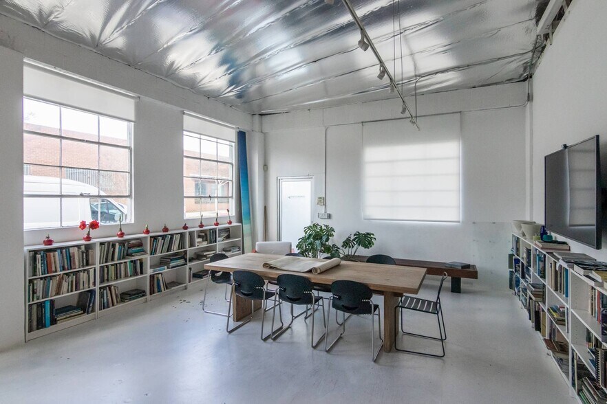 More Photos Of , Los Angeles Unknown For Sale