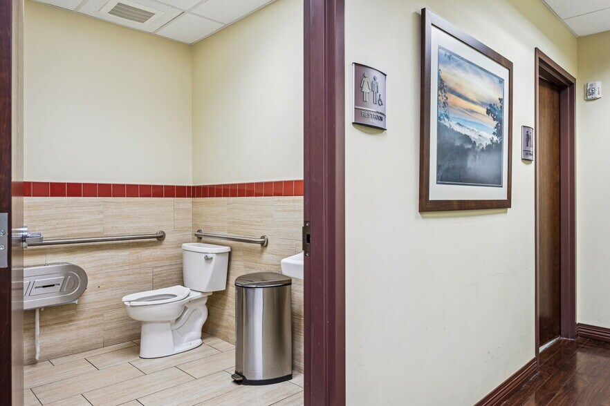 More Photos Of 4612 N Habana Ave, Tampa Medical For Lease