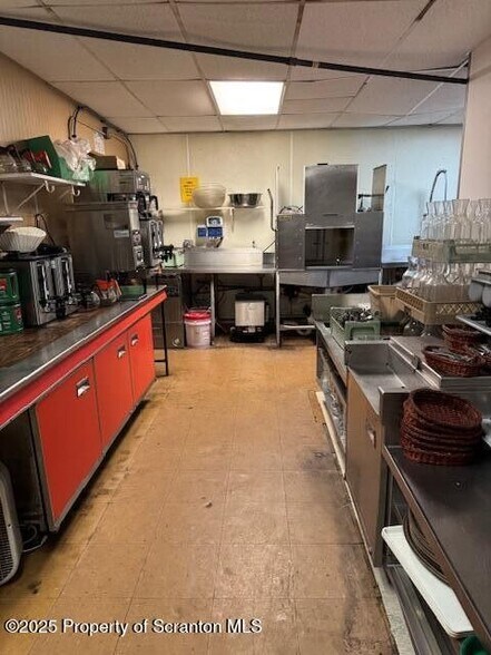 More Photos Of 239 Kennedy Creek Rd, North Abington Freestanding For Sale