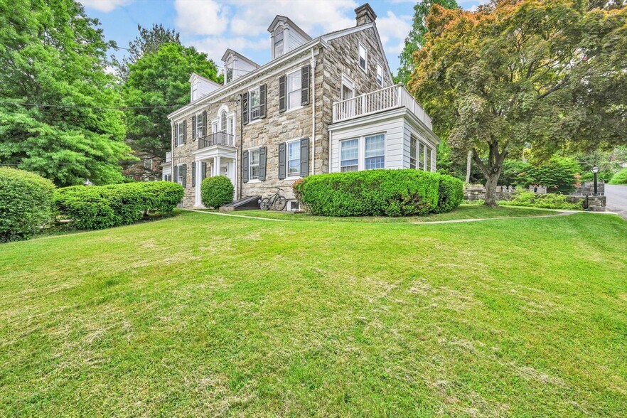 More Photos Of 1305 Hampden Blvd, Reading Multifamily For Sale