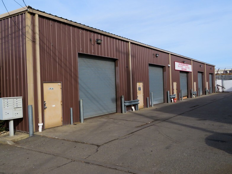 Primary Photo Of 141 Industrial Loop, Staten Island Warehouse For Sale