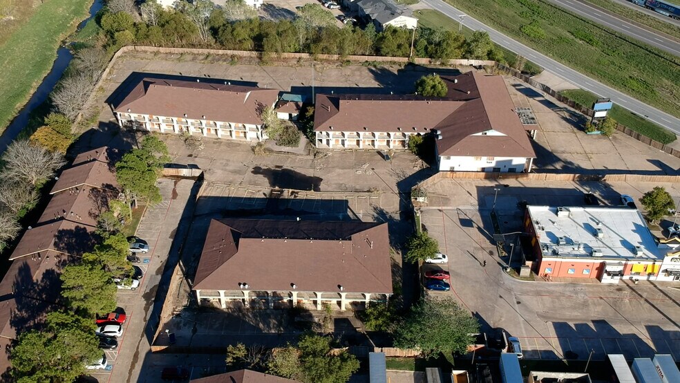 More Photos Of 1216 Interstate Highway 30, Greenville Hotel For Sale