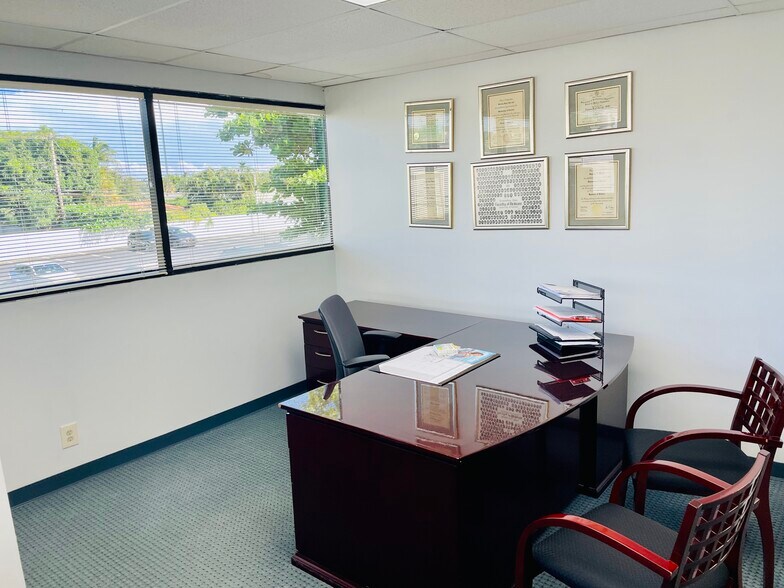 More Photos Of 2201 NE 52nd St, Lighthouse Point Medical For Sale