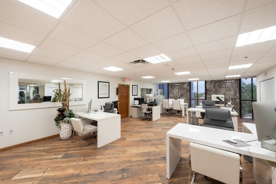 More Photos Of 4300 Biscayne Blvd, Miami Office Residential For Sale