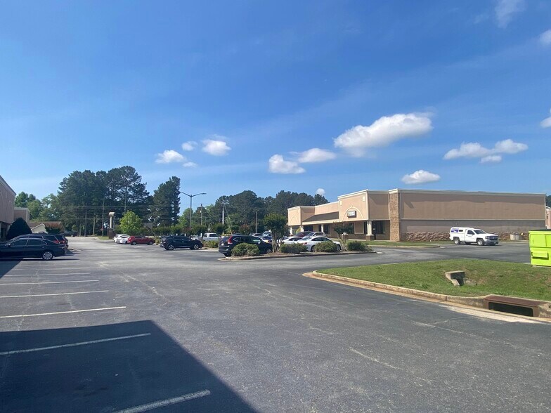 More Photos Of 225 Smithville Church Rd, Warner Robins Storefront For Sale