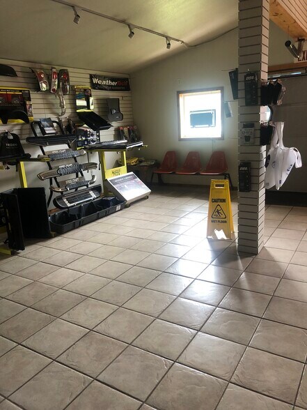 More Photos Of 1741 E US 23, East Tawas General Retail For Sale