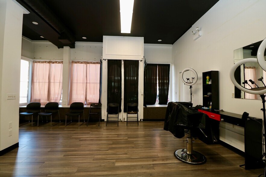 More Photos Of 1735 Central Ave, Dubuque General Retail For Sale