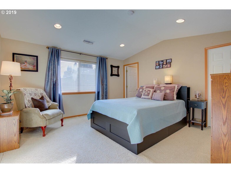 More Photos Of 2091 Spruce Ave, Woodland Assisted Living For Sale
