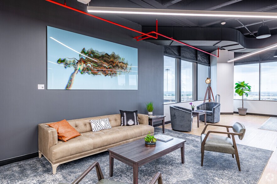 More Photos Of 7550 W Interstate 10, San Antonio Coworking Space