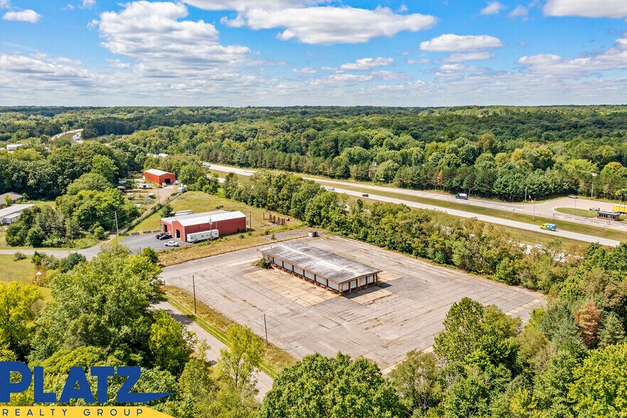 More Photos Of 3020 Gale Ave, Hubbard Truck Terminal For Lease