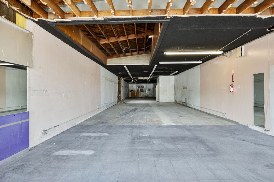 More Photos Of 13048-13052 Hawthorne Blvd, Hawthorne Storefront For Sale