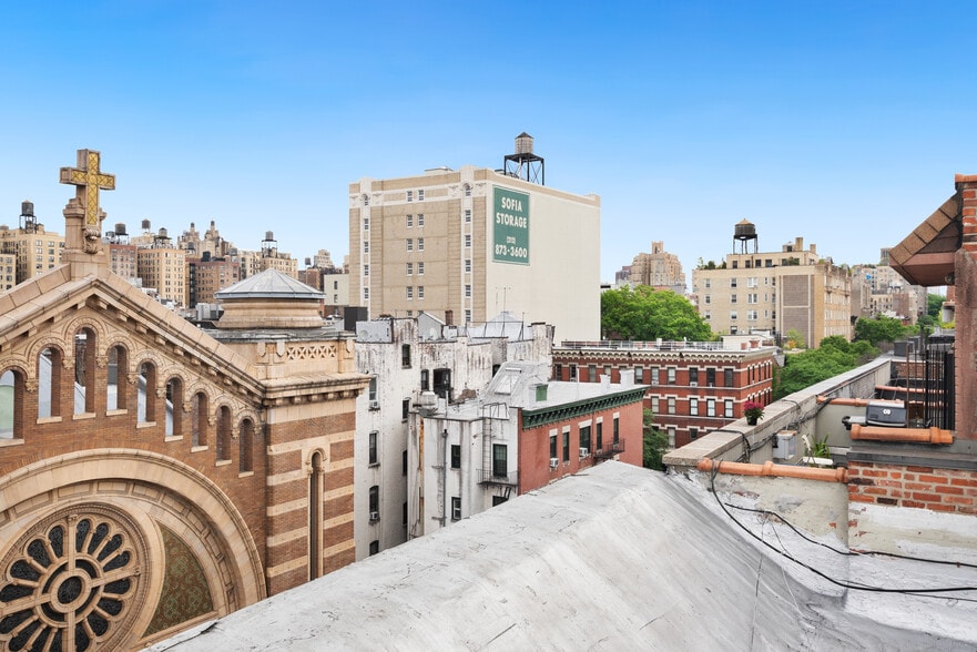 More Photos Of 210 W 82nd St, New York Apartments For Sale