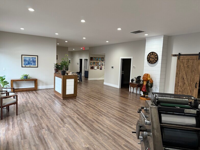 More Photos Of 41 Veterans Memorial Hwy, Mableton Industrial For Sale